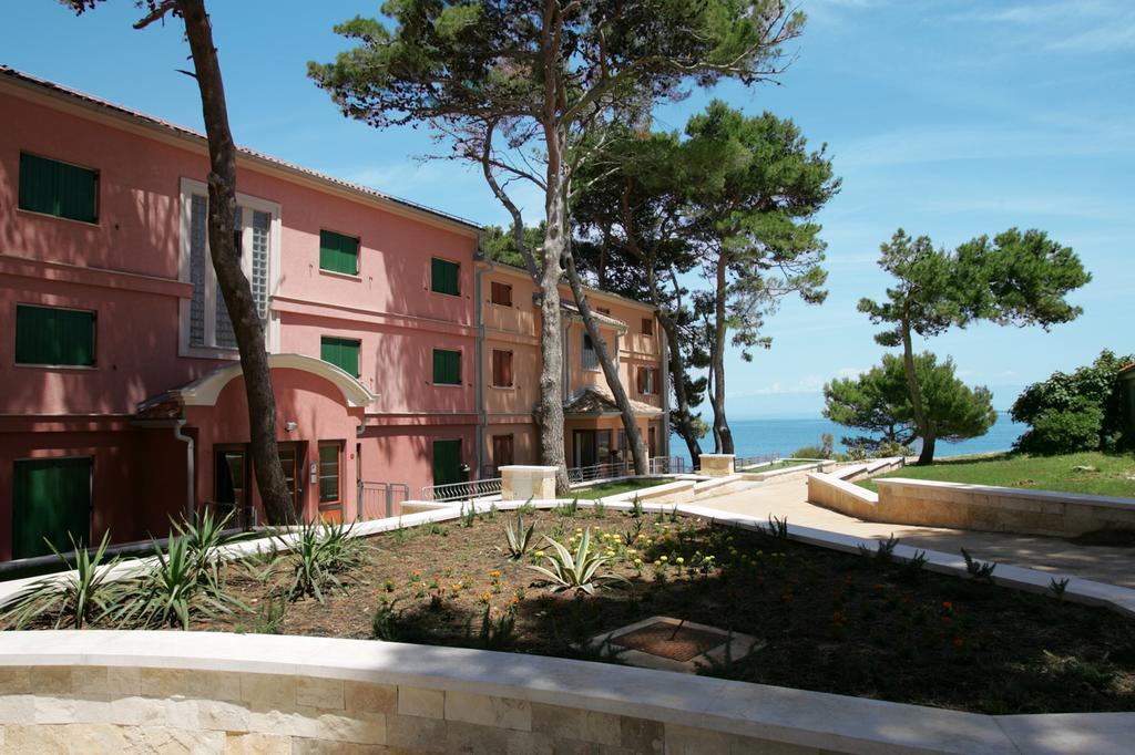 Apartments Punta Veli Lošinj Exterior foto