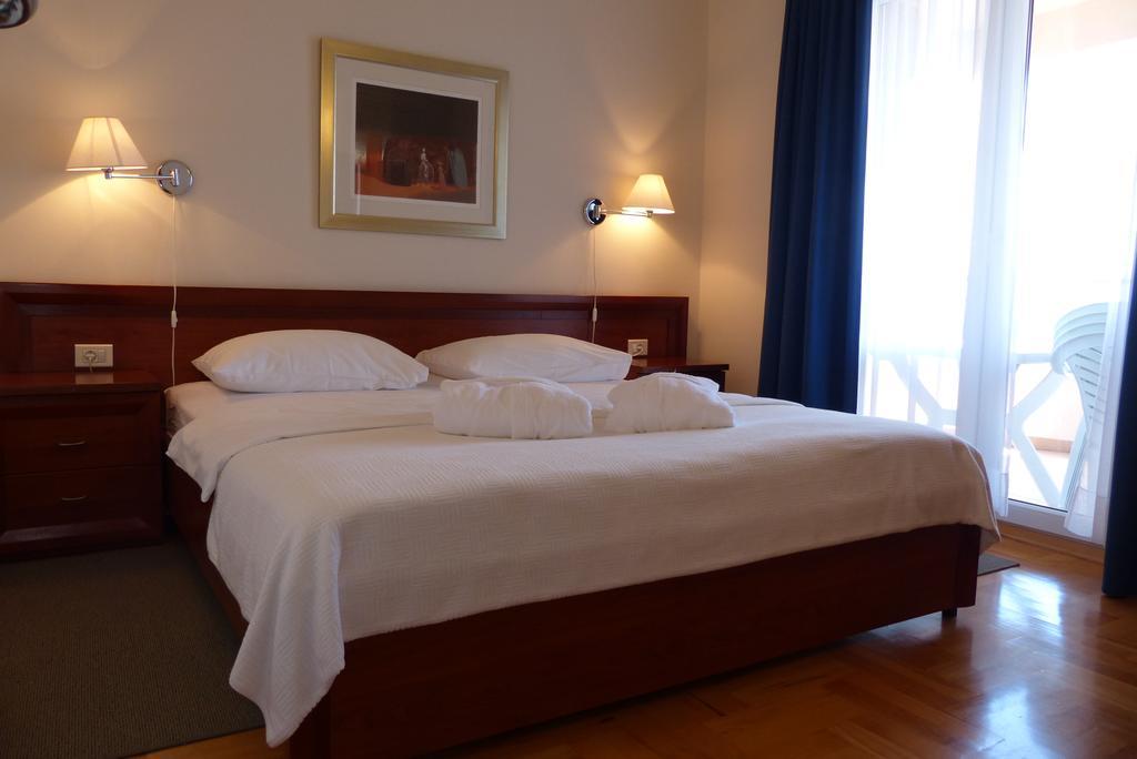 Apartments Punta Veli Lošinj Quarto foto