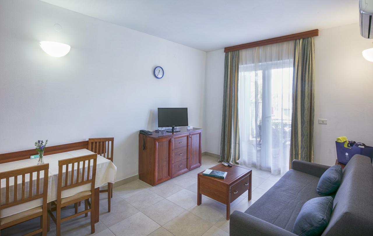 Apartments Punta Veli Lošinj Quarto foto
