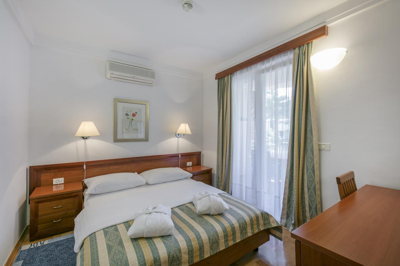 Apartments Punta Veli Lošinj Quarto foto