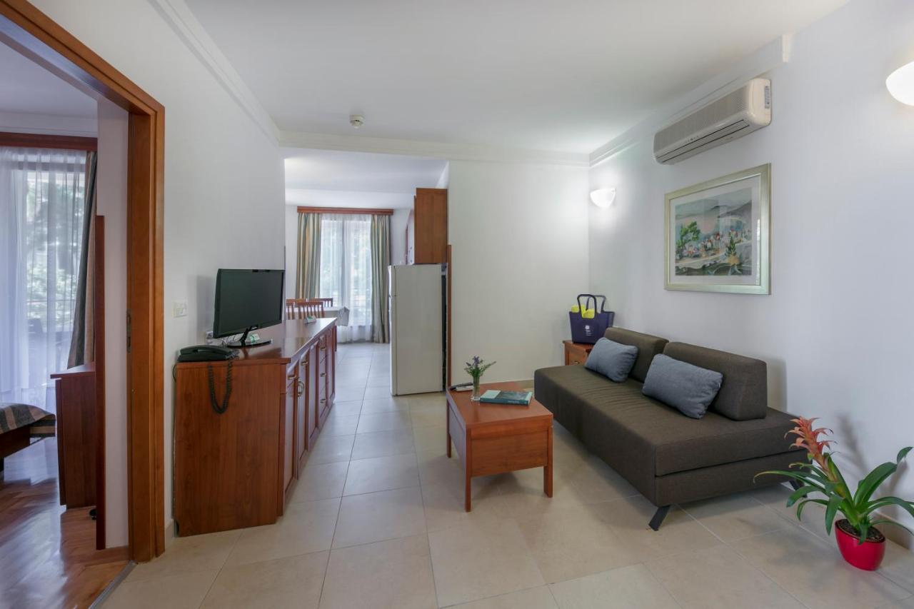 Apartments Punta Veli Lošinj Quarto foto